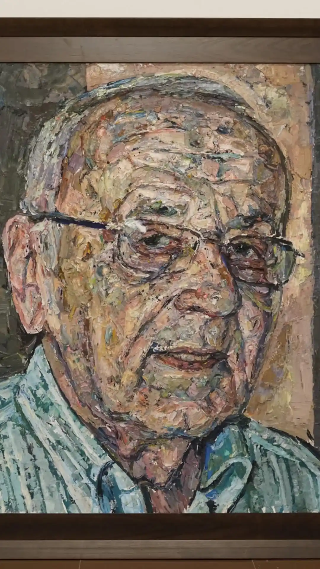 Exhibición de arte andino en las instalaciones