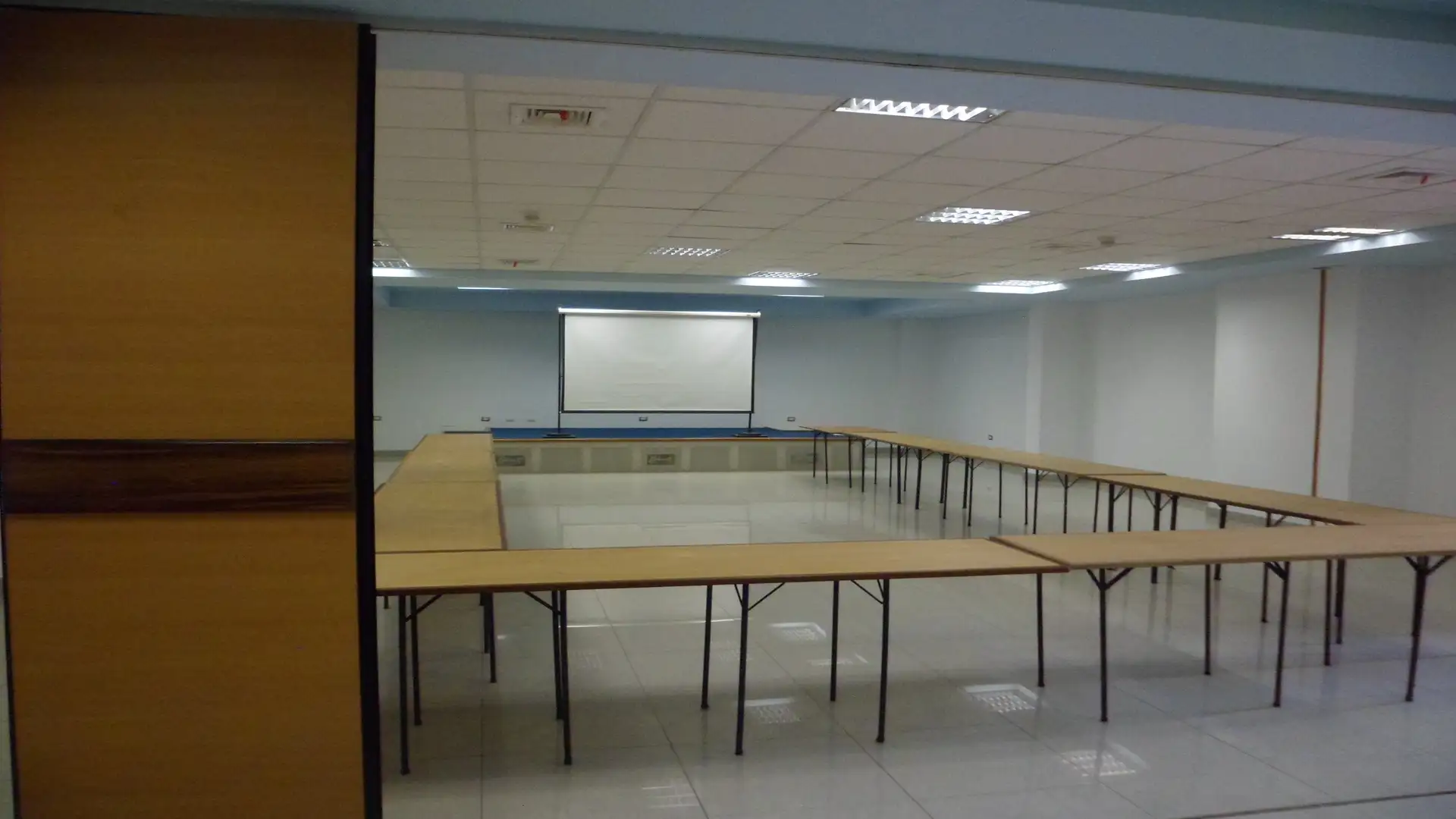Salón Deluxe B Belensate
